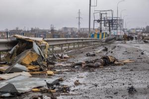 Fiscalía ucraniana anunció que más de 400 cadáveres fueron recuperados al norte de Kiev