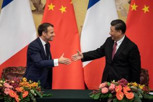 El presidente chino, Xi Jinping, felicita a Macron por su reelección