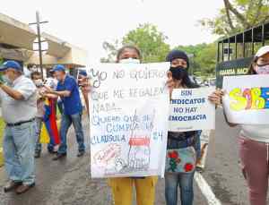 Cobrar una miseria en un estado dolarizado: el viacrucis de ser empleado público en Táchira (IMÁGENES)
