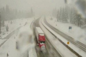 ¡Insólito! Californiana sobrevivió seis días atrapada en su vehículo cubierto de nieve