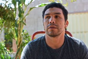 Líder de “Madres buscadoras” halla restos de hijo en fosa del norte de México