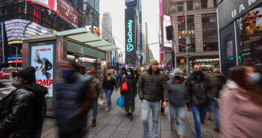 El pánico se desató en Times Square por explosión de alcantarillas (Videos)