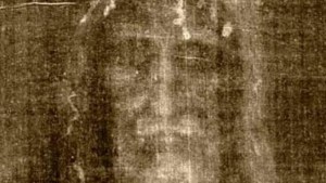 Sábana Santa de Turín restaurada por Inteligencia Artificial: así lucía Jesús