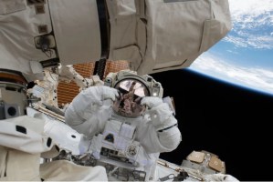 Nueva expedición a la EEI realizará cinco caminatas espaciales