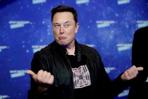 “Voy a comprar Coca-Cola para volver a ponerle cocaína”: Elon Musk sacudió las redes con un polémico tuit