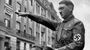 La esvástica del bosque y el mito del regalo a Hitler: el símbolo nazi gigante que permaneció oculto durante 50 años