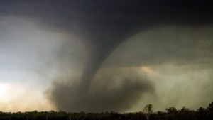 Estragos en Texas: Tornados arrasan con todo a su paso y dejan 23 personas heridas