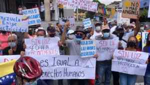 Guaros se alzaron contra el “infinito” racionamiento de Corpoelec en Barquisimeto (VIDEO)