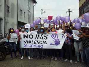 Mujeres de San Fernando y Biruaca en Apure protestaron en repudio al femicidio de Jennifer Pagua