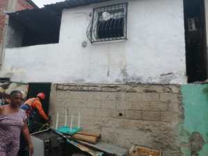 Lluvias dejaron varias viviendas afectadas en Guatire (FOTOS)