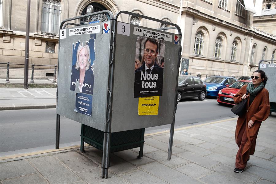 Macron acusó a Le Pen de depender de Putin y de un banco ruso