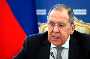 Lavrov mete cizaña y dice que Occidente considera a Ucrania “material desechable”