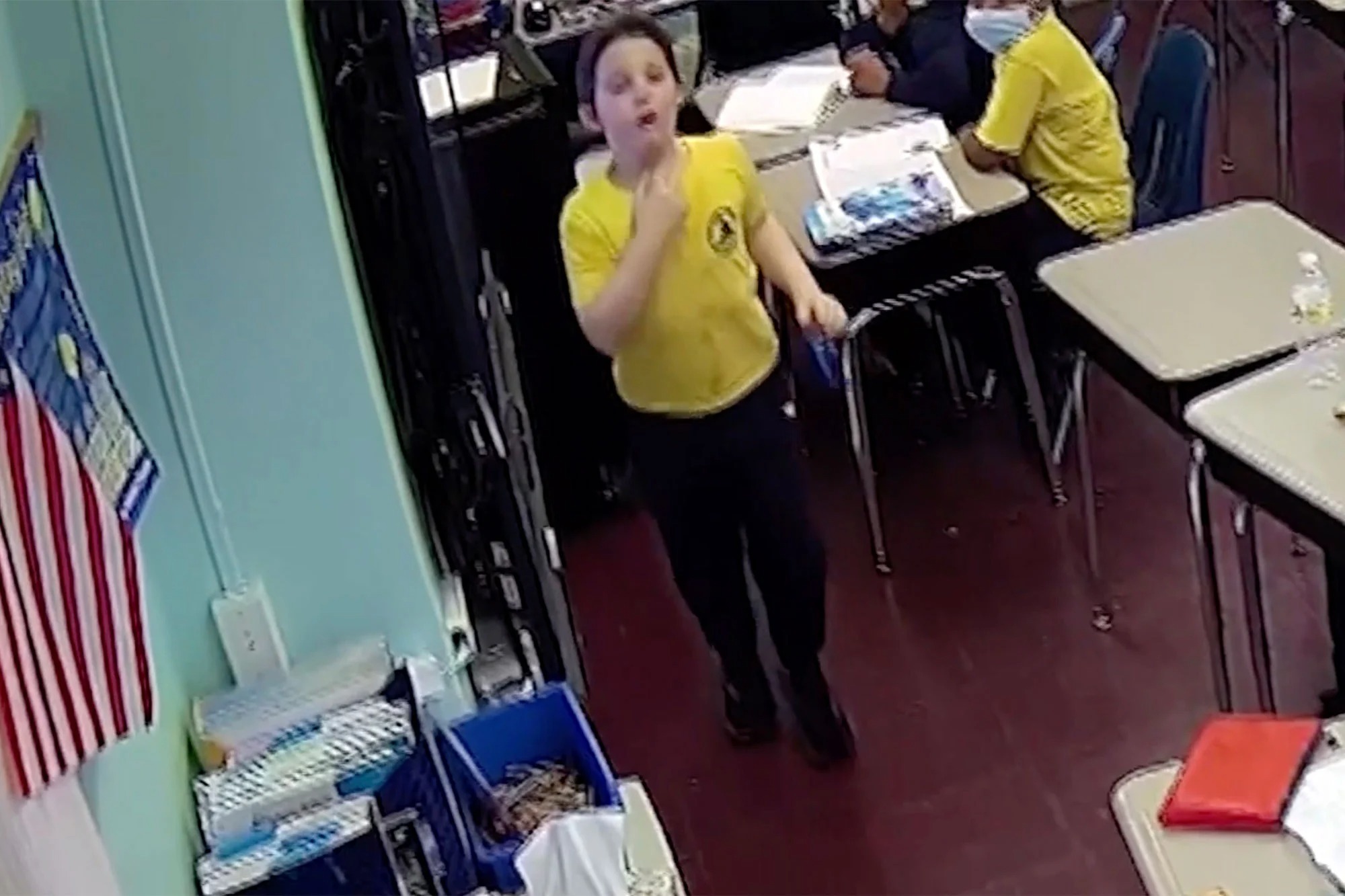Maestra de tercer grado salvó a niño de ahogarse con la tapa de una botella en Nueva Jersey (VIDEO)