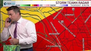 Meteorólogo detuvo reporte del clima para avisar a su familia que un tornado se dirigía a su casa en EEUU