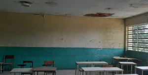 Liceos de Guayana se derrumban ante la indiferencia del régimen chavista