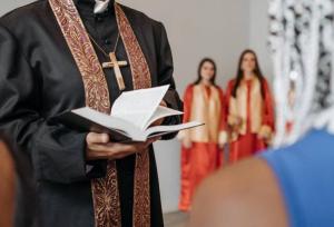 ¡Polémica en EEUU! Pastor de Texas asegura que los homosexuales deberían recibir un disparo en la nuca