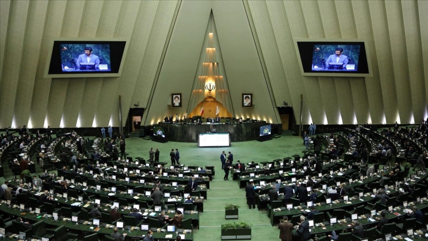El Parlamento iraní pide garantías de que EEUU no abandonará el pacto nuclear