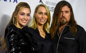 “Es un alivio”: Miley Cyrus ante el divorcio de sus padres