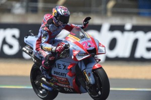 El italiano Bastianini gana Gran Premio de Francia de MotoGP