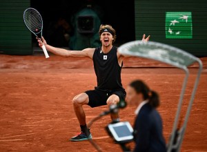 Zverev acabó con el sueño de Carlos Alcaraz en cuartos de Roland Garros