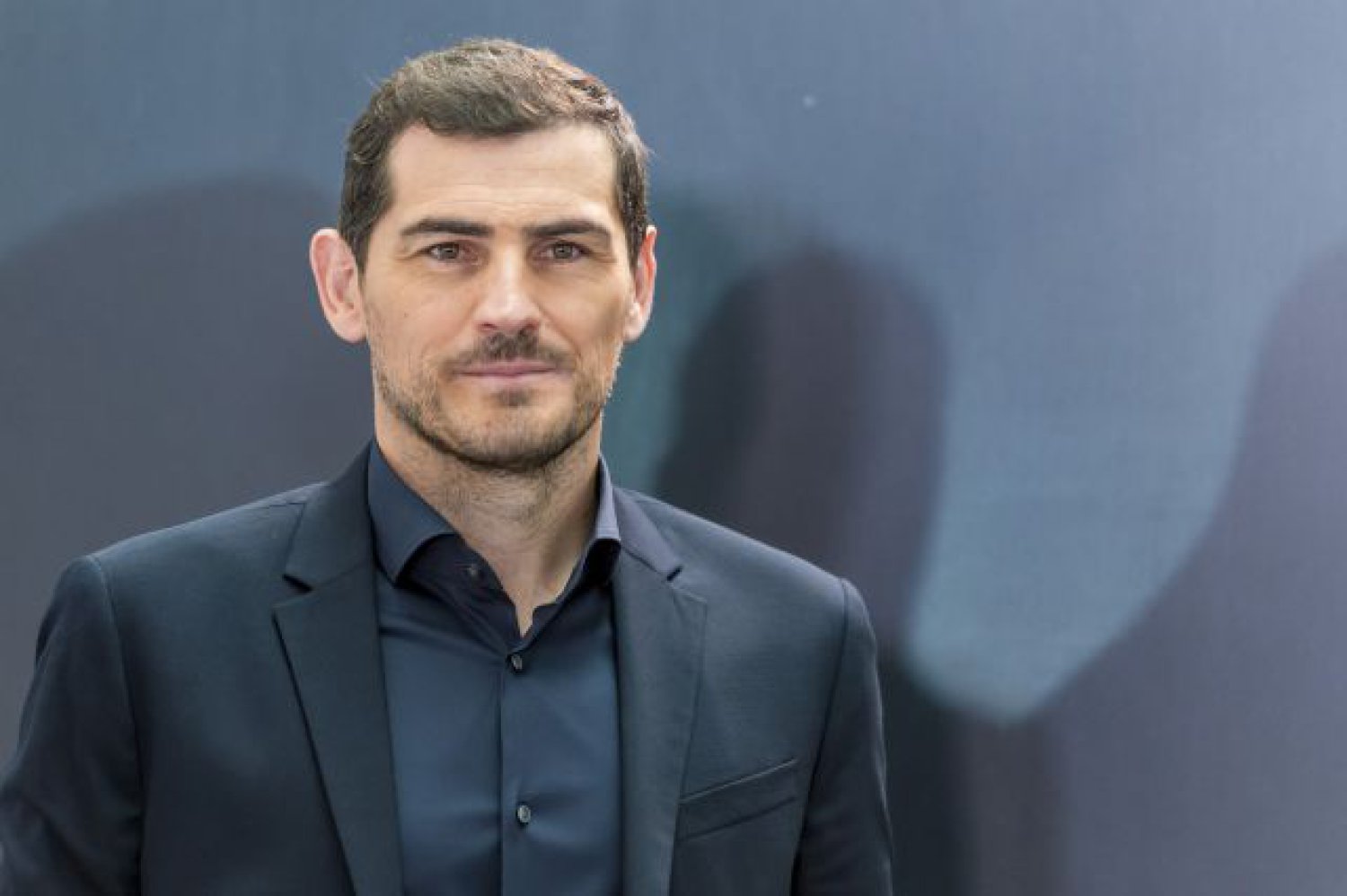 Iker Casillas sorprende con un tuit: “Espero que me respeten, soy gay” (Captura)