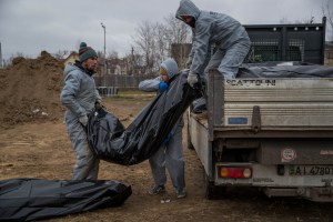 Fiscalía ucraniana investiga más de nueve mil presuntos crímenes de guerra rusos