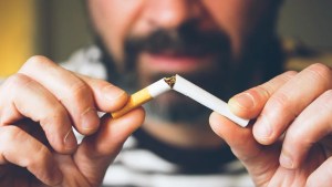 Cuáles son las cuatro consecuencias de fumar tabaco que impactan sobre el planeta