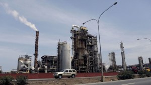 Venezuela’s PDVSA extends diesel sales in dollars, cutting subsidy