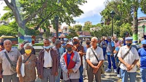 En Imágenes: Jubilados y pensionados protestaron en Los Teques por el día del Adulto Mayor en el país #29May