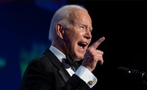 Biden presiona al Congreso de EEUU para que promulgue una legislación sobre el control de armas (Video)