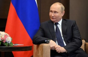 Los problemas de salud de Putin y sus continuas visitas a médicos estarían llevando al Kremlin al caos
