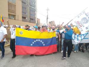 Trabajadores en Zulia exigen al régimen de Maduro establecer un salario justo este #1May (FOTOS)