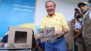 Rodolfo Hernández votó en su natal Bucaramanga: “Ahora me voy para la casa a dormir” #29May