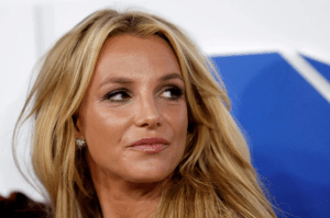 Britney Spears regresa a Instagram con una FOTO en topless