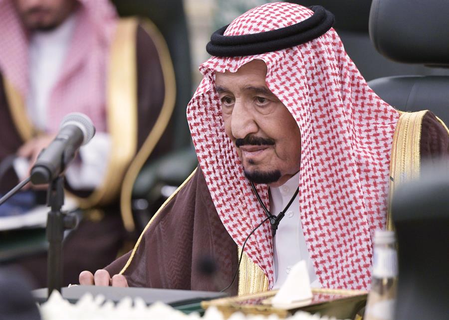 El rey saudí permanecerá en el hospital tras someterse a una colonoscopia
