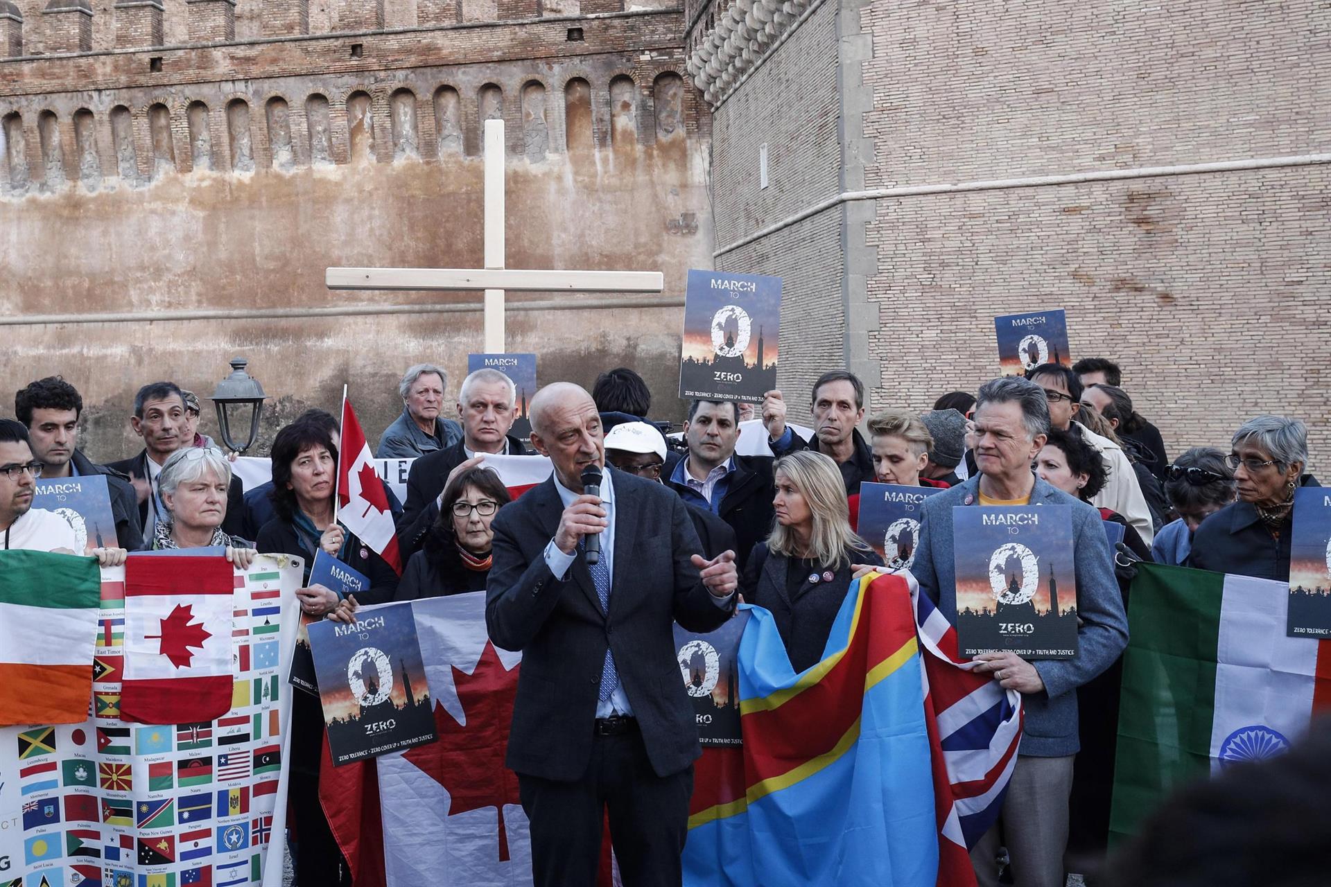 La Iglesia italiana, bajo presión para autorizar la investigación sobre abusos