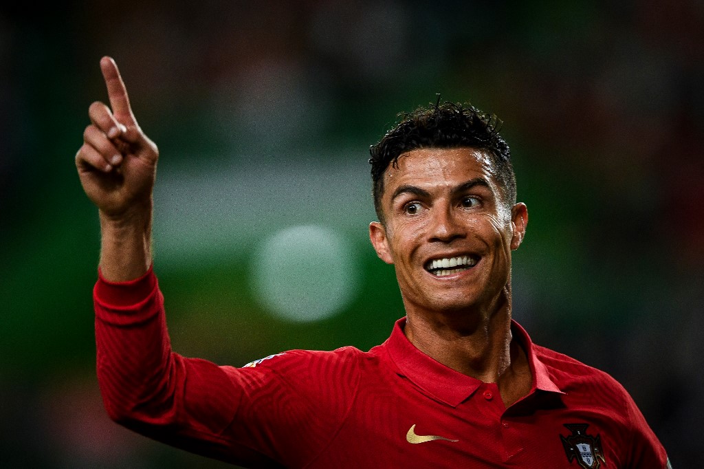 Cristiano Ronaldo respondió a Messi con doblete frente a Suiza