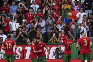 Portugal venció con comodidad a República Checa y se afianzó como líder del grupo