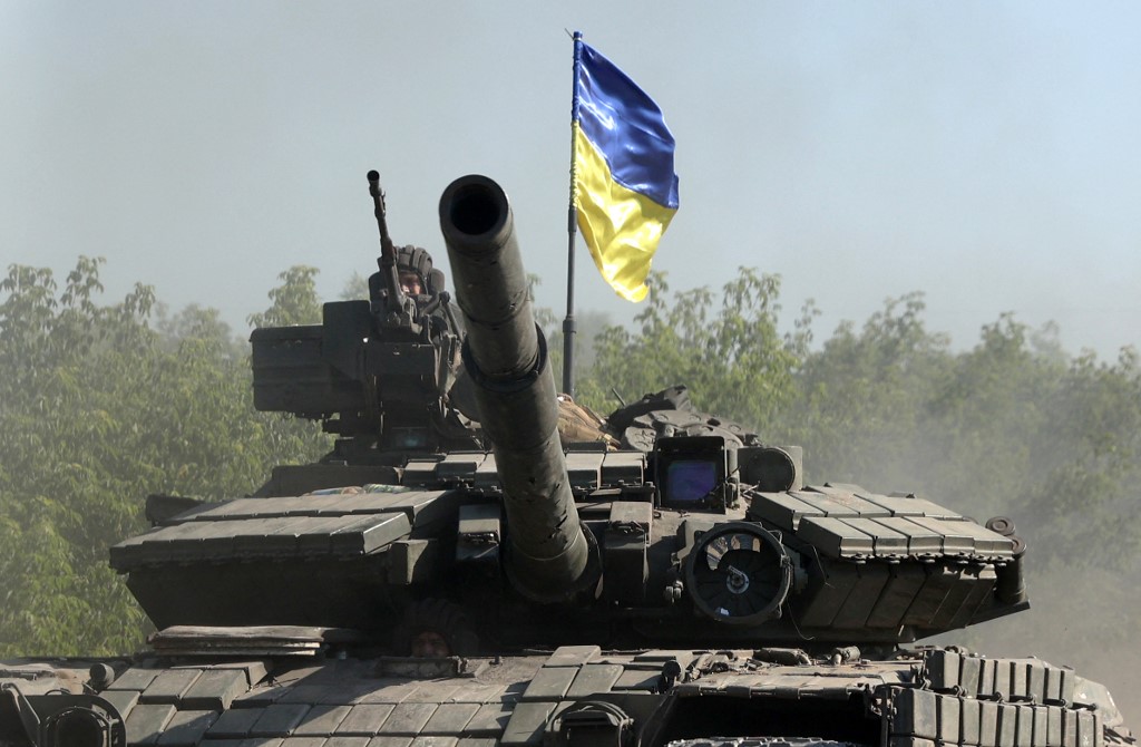 Rusia continúa lenta ofensiva en este de Ucrania y Kiev acelera su contraataque