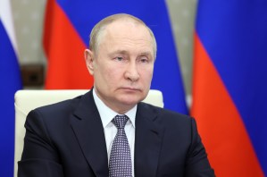 Putin acusa a Occidente de convertir al pueblo ucraniano en “carne de cañón”
