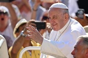 El papa Francisco insta a los ancianos a que venzan la tentación de ponerse a un lado