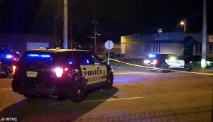 Terror en bar de Tennessee: Tres muertos y casi una veintena de heridos cuando tirador abrió fuego desde un auto