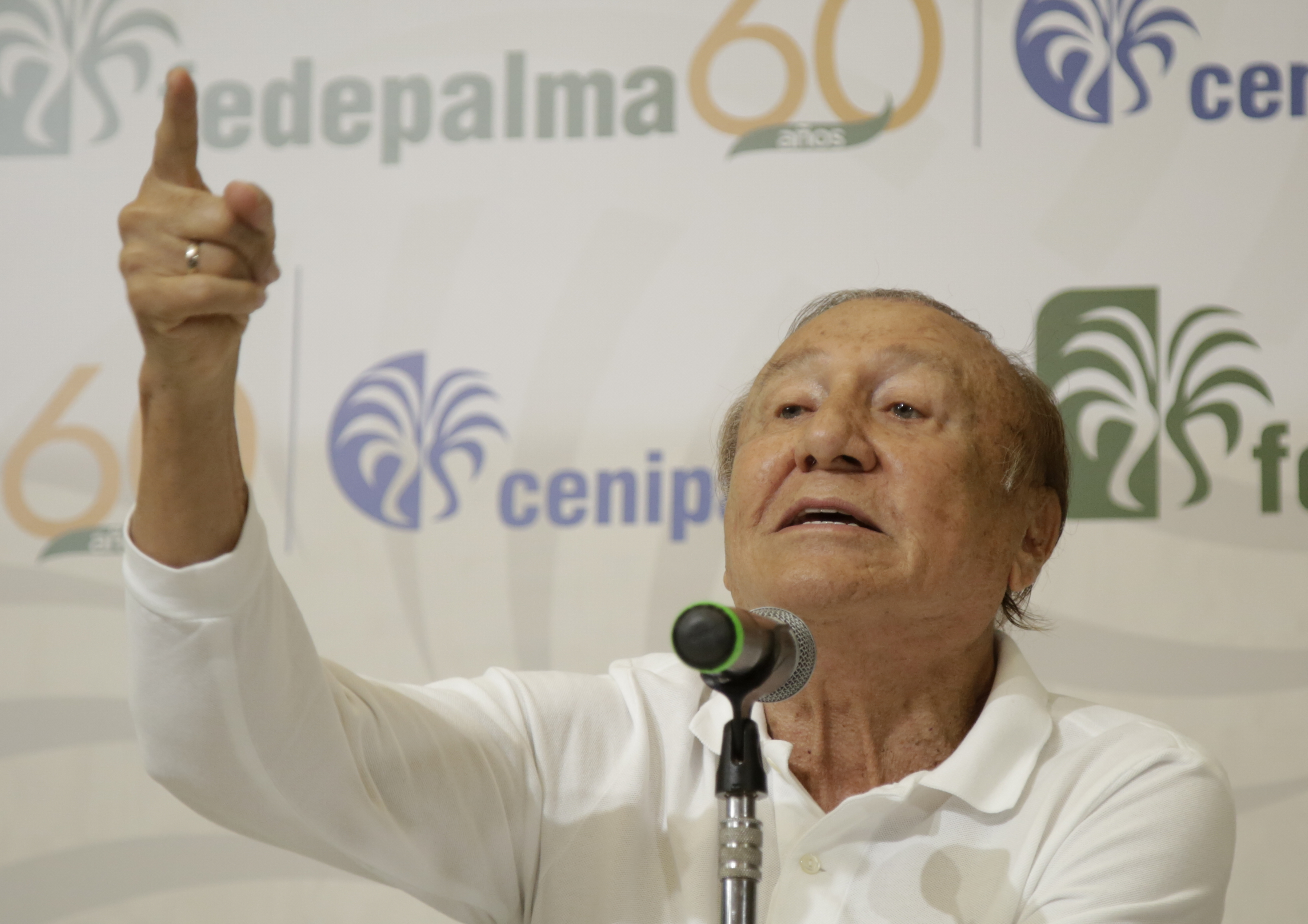 Rodolfo Hernández reapareció en acto con empresarios tras pasar a segunda vuelta