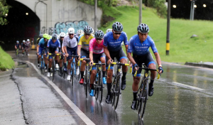 Por hipotermia, más de 25 ciclistas se retiraron de la Vuelta a Colombia tras la etapa 5