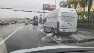 Miami “bajo el agua” tras los fuertes aguaceros (VIDEO)