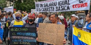 Trabajadores públicos protestaron en Caracas para exigir que les restituyan sus derechos laborales este #21Jun
