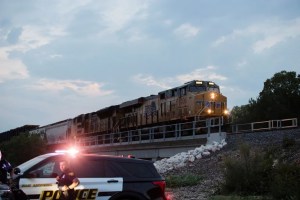 Horror en Texas: Policía reveló cómo descubrió los cadáveres de los 50 migrantes en el interior del camión