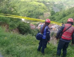 Alertan sobre posible deslizamiento y falla en el servicio eléctrico en la autopista Caracas-La Guaira