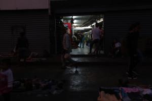Comerciantes venezolanos exigen que se resuelva la crisis de los servicios