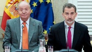 El rey Juan Carlos cancela su nueva visita a España tras la tensa reunión con Felipe VI